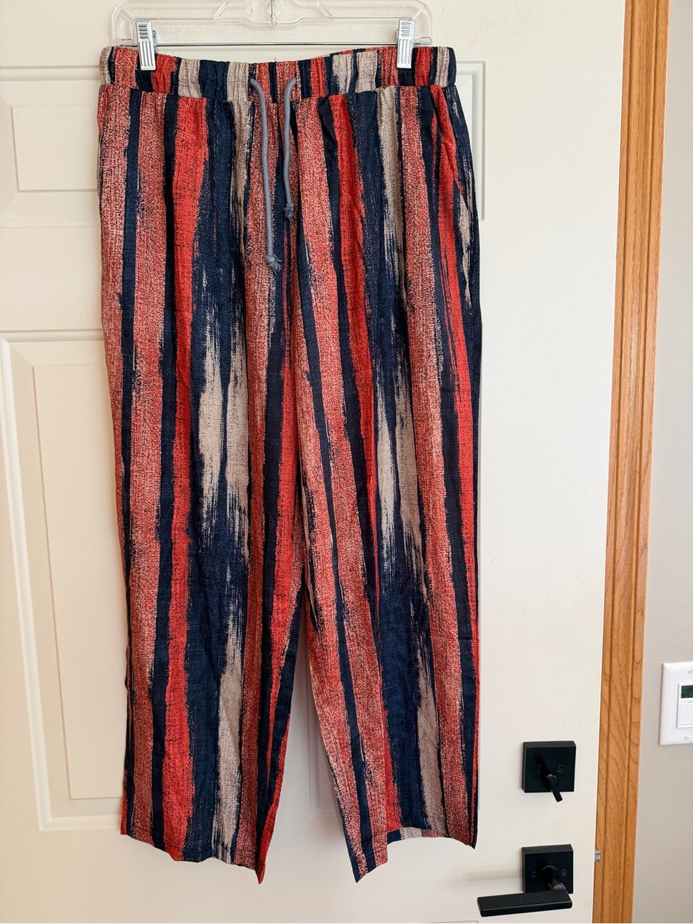 New Noracora pull on elastic waist drawstring blue beige red stripe pants. Large